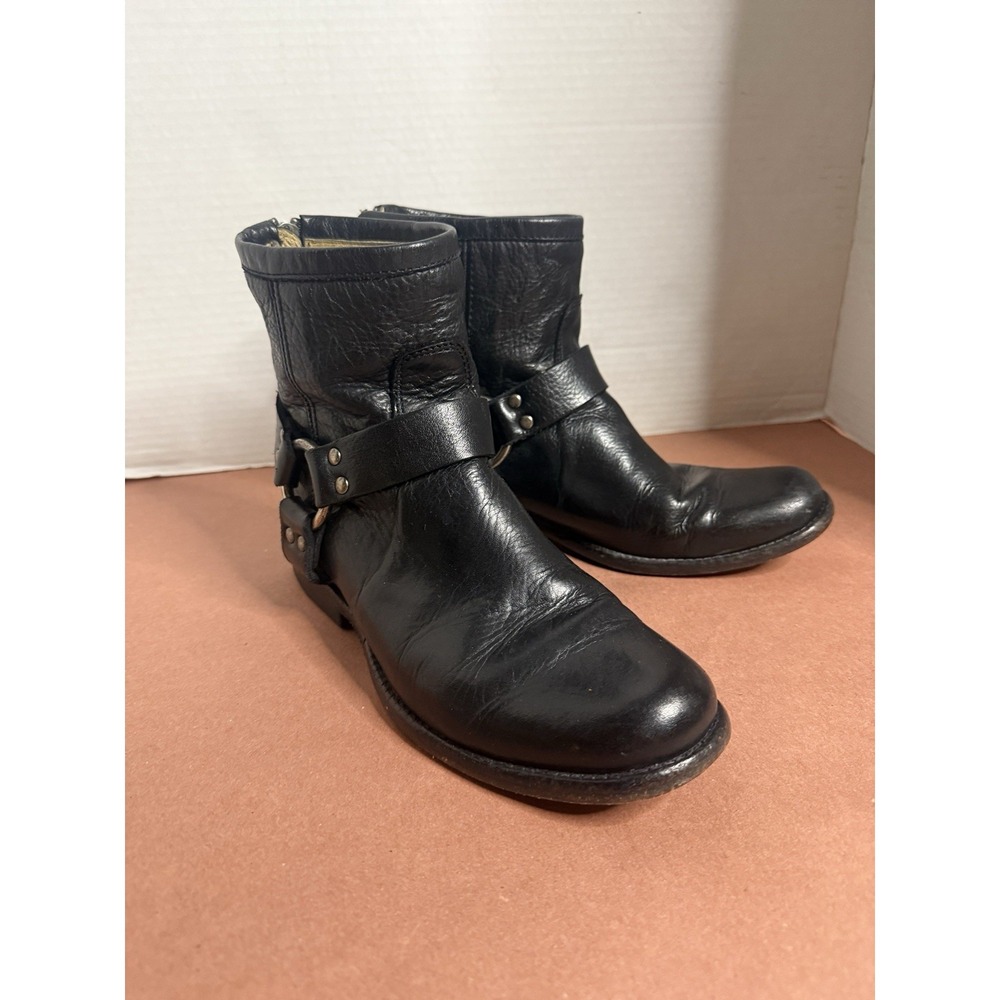 FRYE PHILLIP BLACK Leather Harness Back Zip Short Boots 6.5 Biker Boho Chic moto - Picture 2 of 16